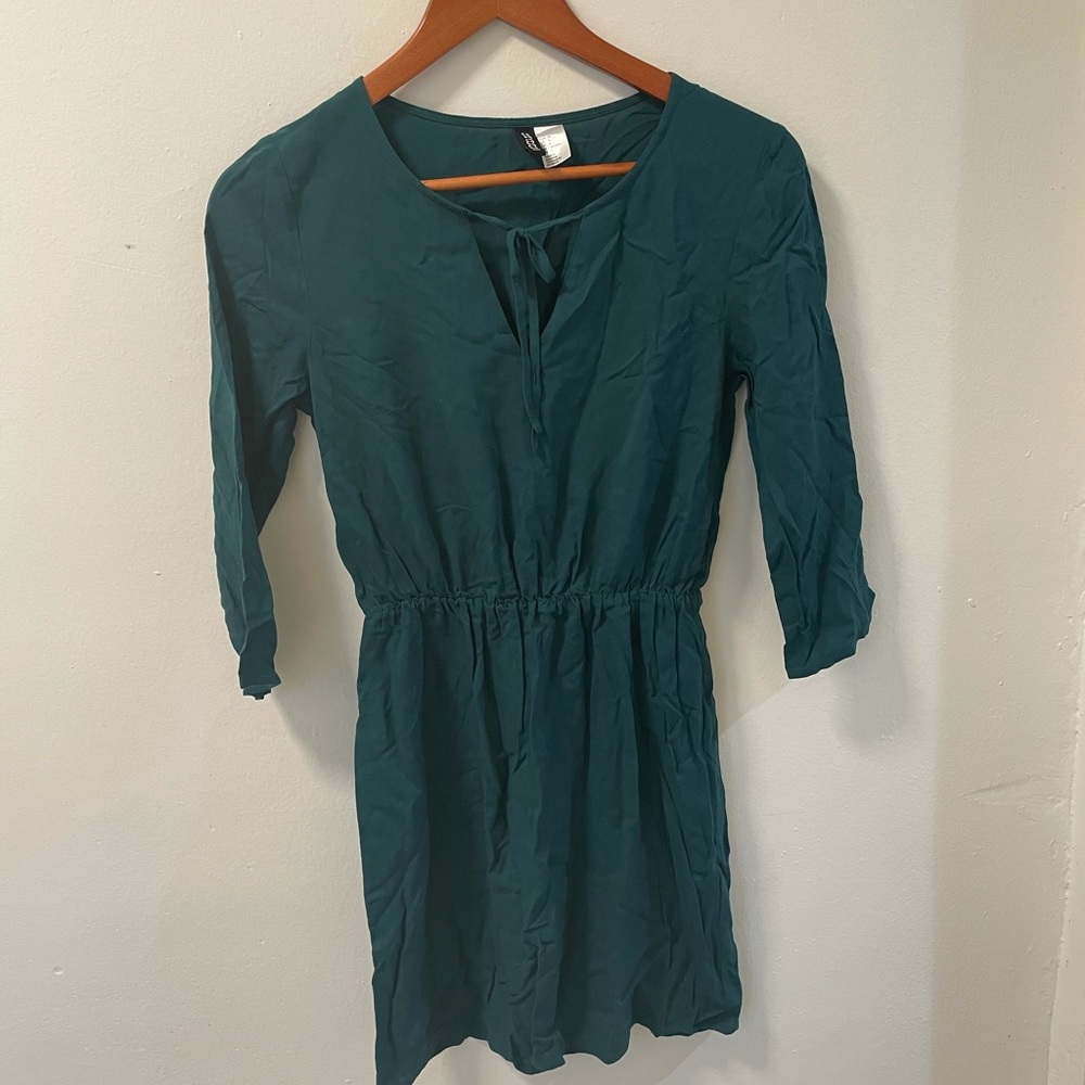 H&M Emerald Green Dress with 3/4 length Sleeves